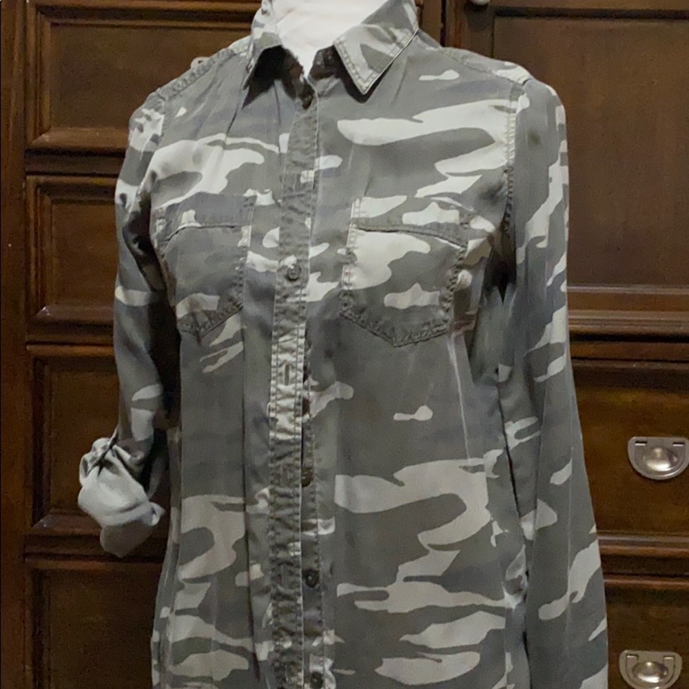 EXPRESS Woman’s Button Up Camo Shirt